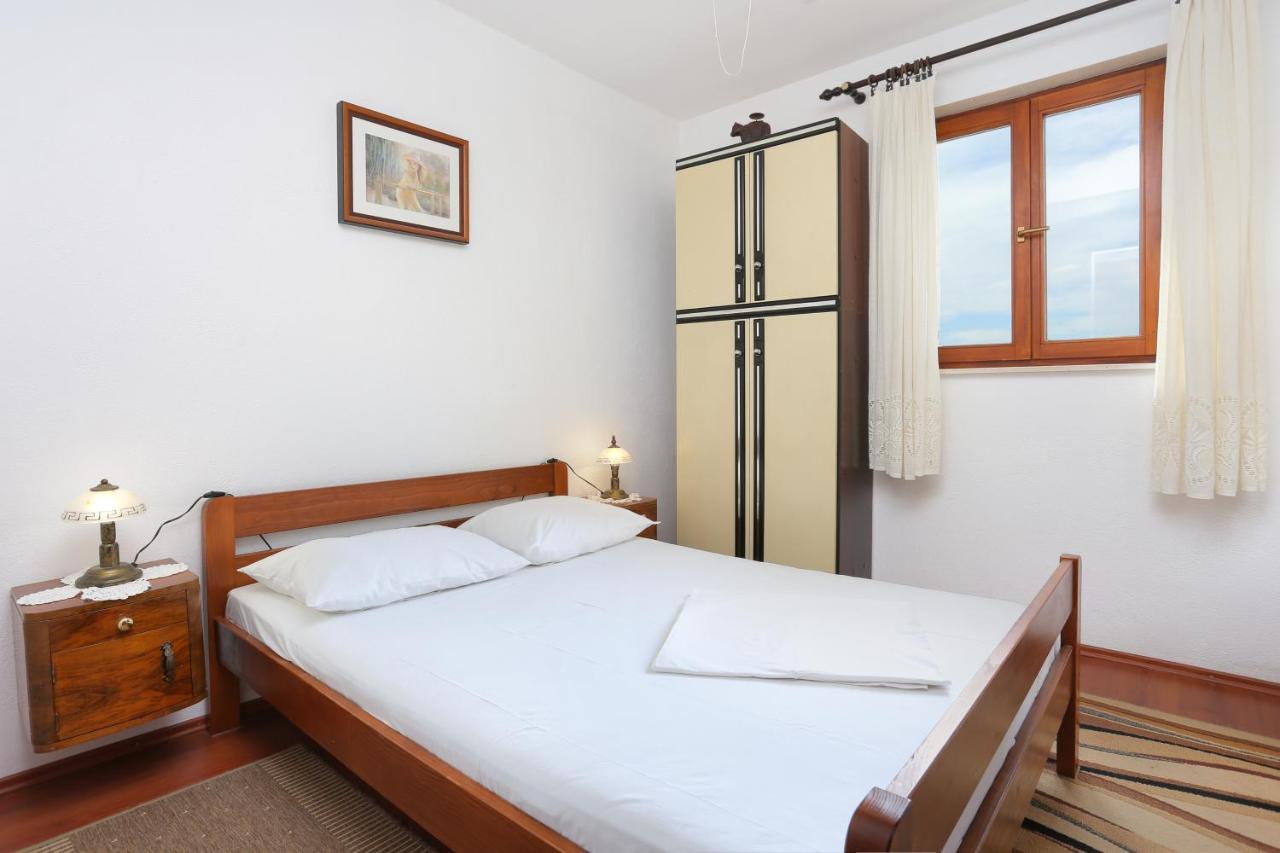 Apartments By The Sea Stanici, Omis - 1028 Tice 외부 사진