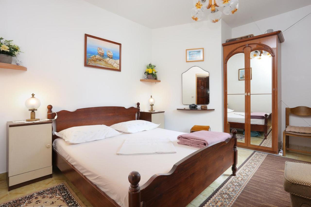 Apartments By The Sea Stanici, Omis - 1028 Tice 외부 사진