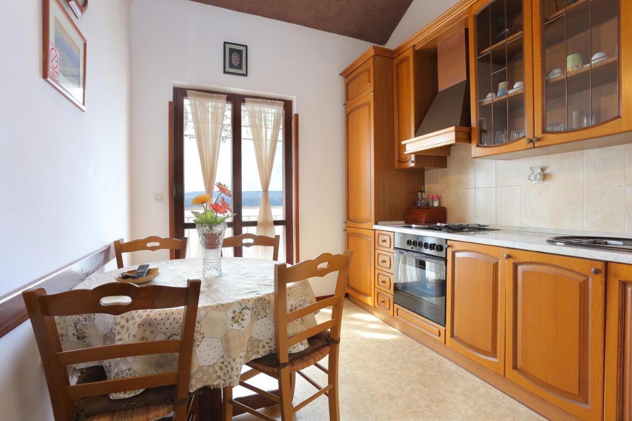 Apartments By The Sea Stanici, Omis - 1028 Tice 외부 사진