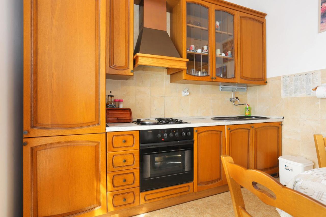Apartments By The Sea Stanici, Omis - 1028 Tice 외부 사진