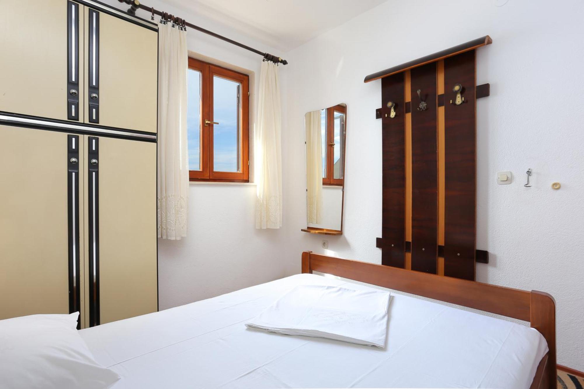 Apartments By The Sea Stanici, Omis - 1028 Tice 객실 사진